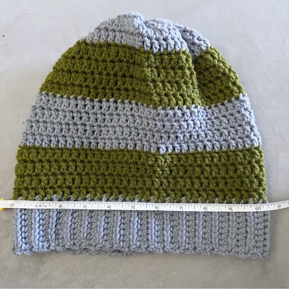 Hat Slytherin Hogwarts Green and Gray Stripes Beanie Slouchy Baggy Winter - Picture 6 of 7